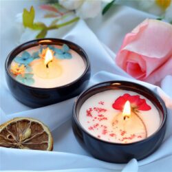 6 Piece Set of Aromatherapy Scented candles with 100% Natural Flower Petals and Essential Oils in Decorative Ceramic Cup.