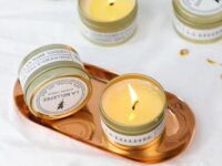 Aromatherapy Scented candles with 100% Natural Flower Petals and Essential Oils in Soy wax.